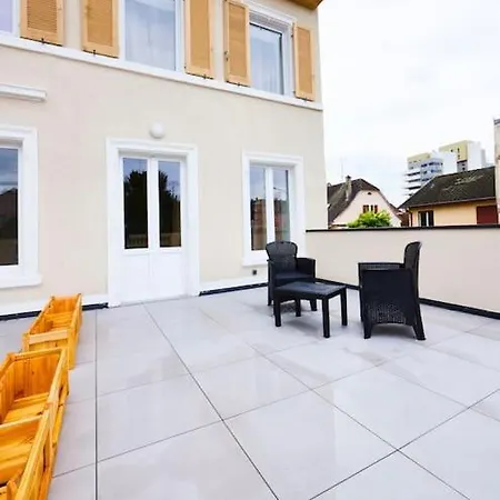 Rb-1g - Joli 2 Pieces Au 1er Etage Avec Terrasse 1 A 2 Pers Apartment
