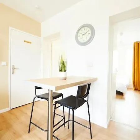 Apartment Rb-1g - Joli 2 Pieces Au 1er Etage Avec Terrasse 1 A 2 Pers Mülhausen